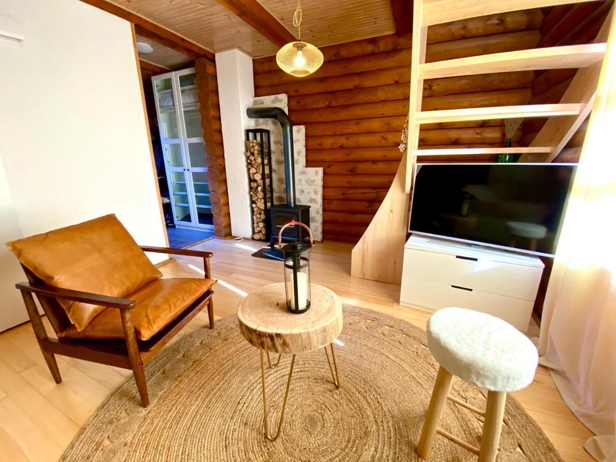 Pine Lodge Hlevci Eksteriør billede